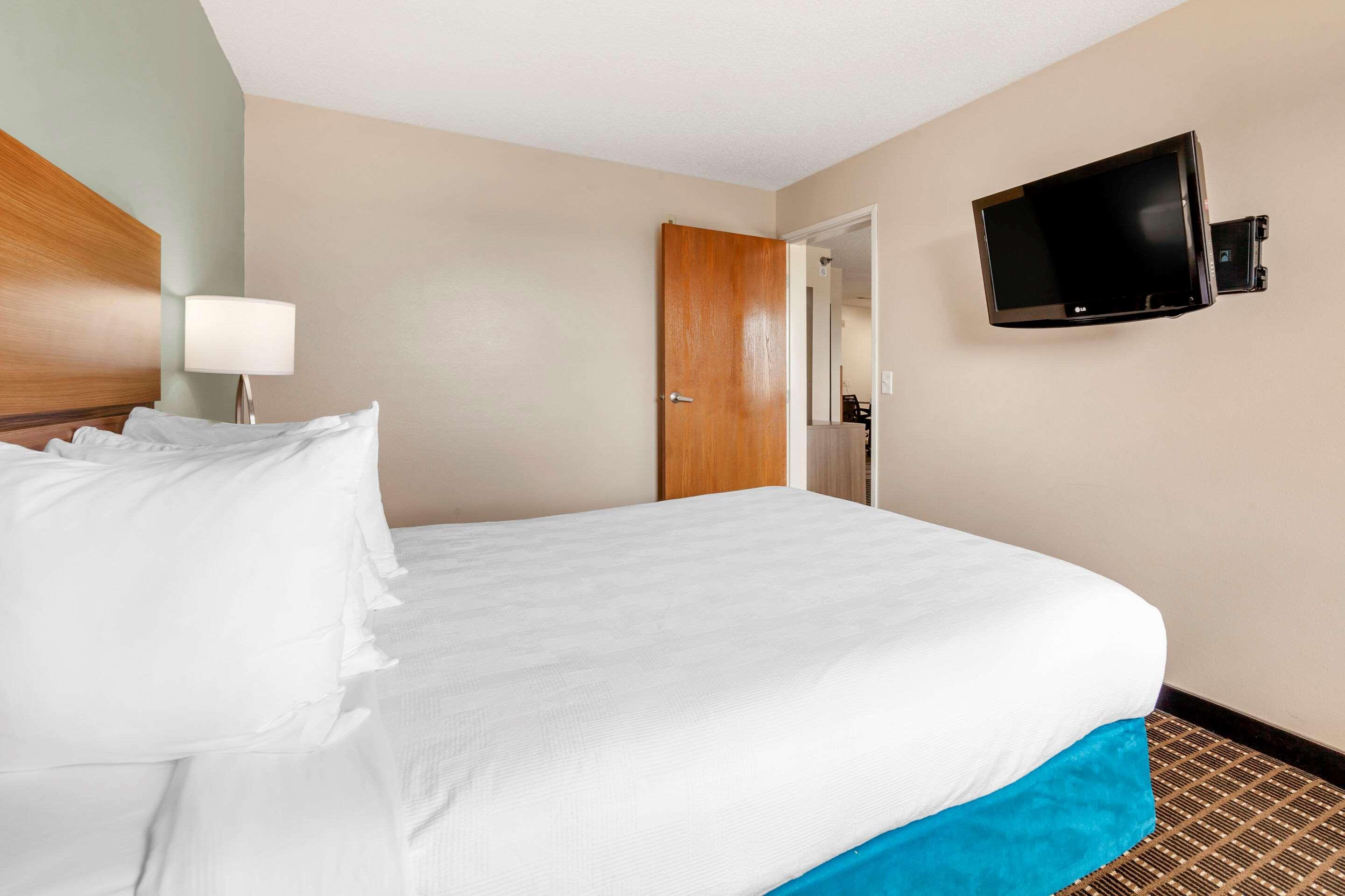 Mainstay Suites Dubuque At Hwy 20 Экстерьер фото
