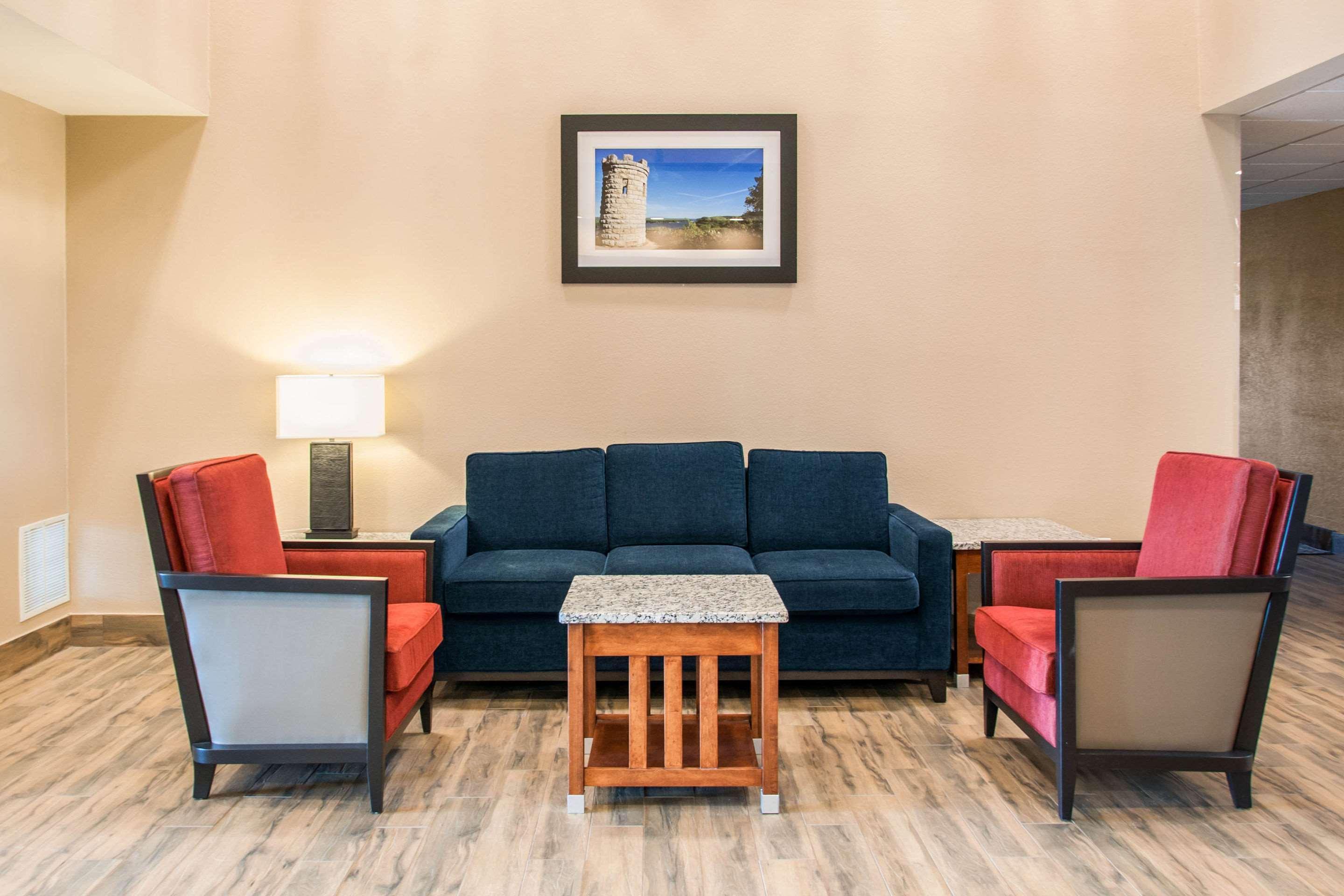 Mainstay Suites Dubuque At Hwy 20 Экстерьер фото