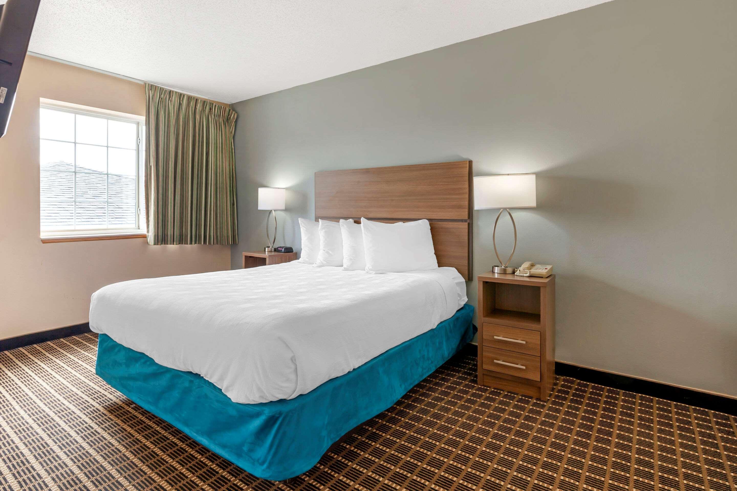 Mainstay Suites Dubuque At Hwy 20 Экстерьер фото